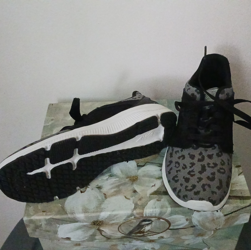 Avia Sneakers